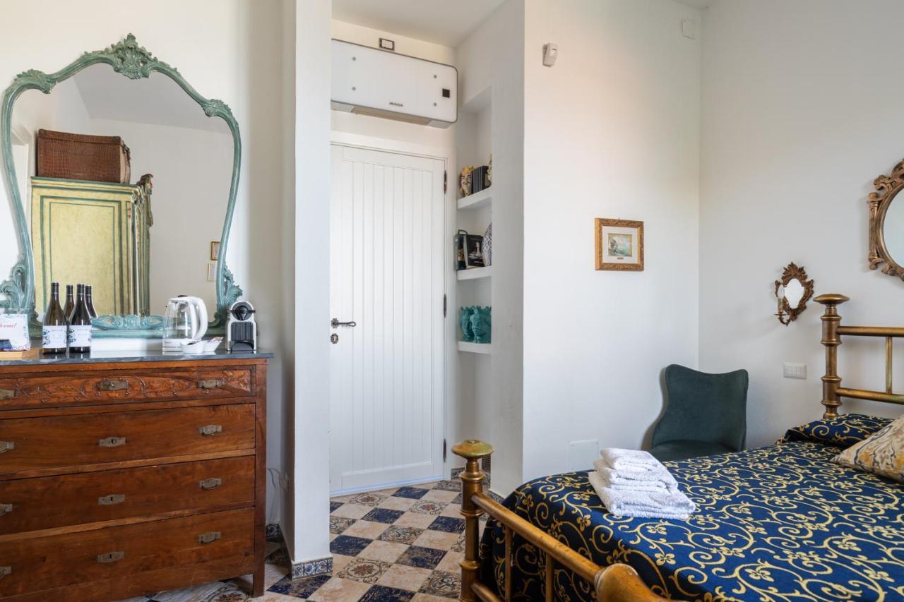 Vfh Villa Flavia Eco B&B - 50 Metri Dal Mare Santa Flavia Kültér fotó