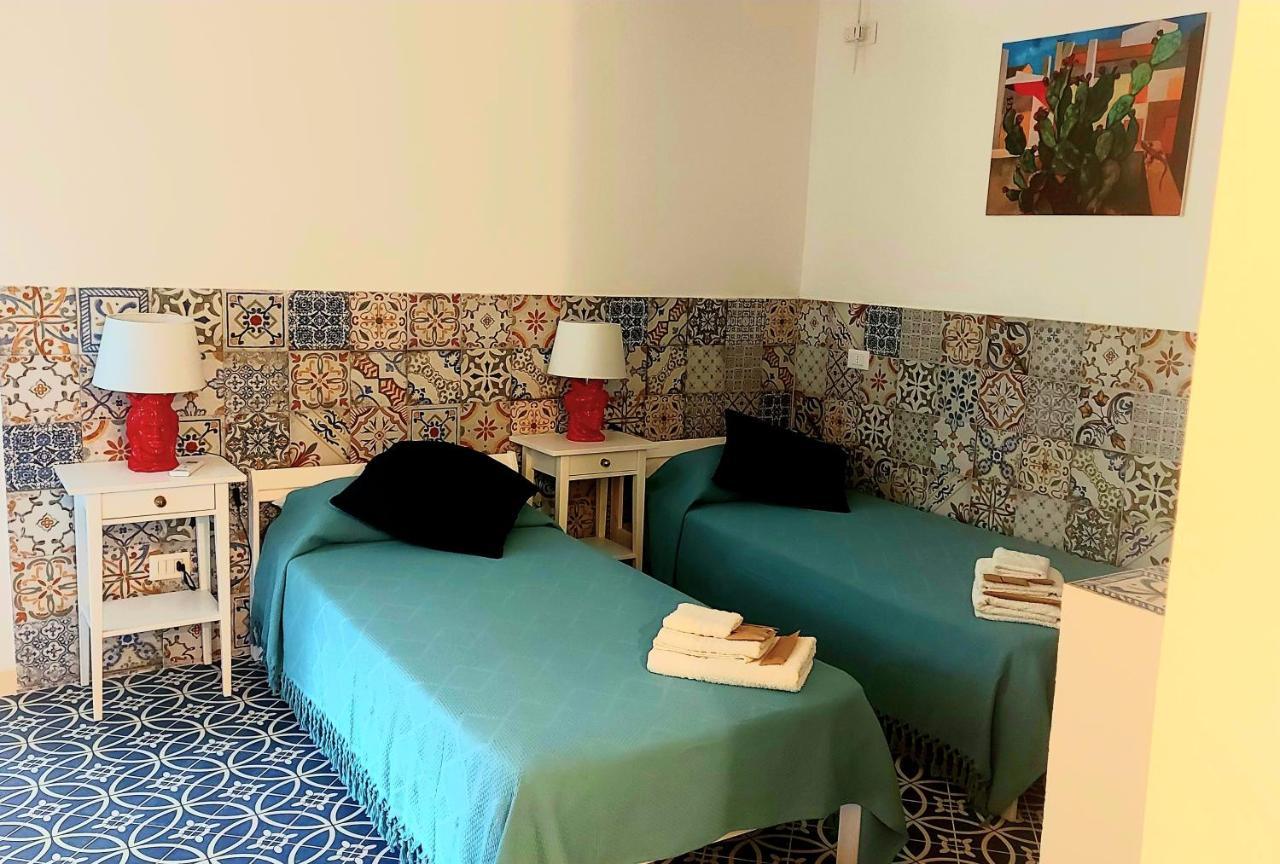 Vfh Villa Flavia Eco B&B - 50 Metri Dal Mare Santa Flavia Kültér fotó